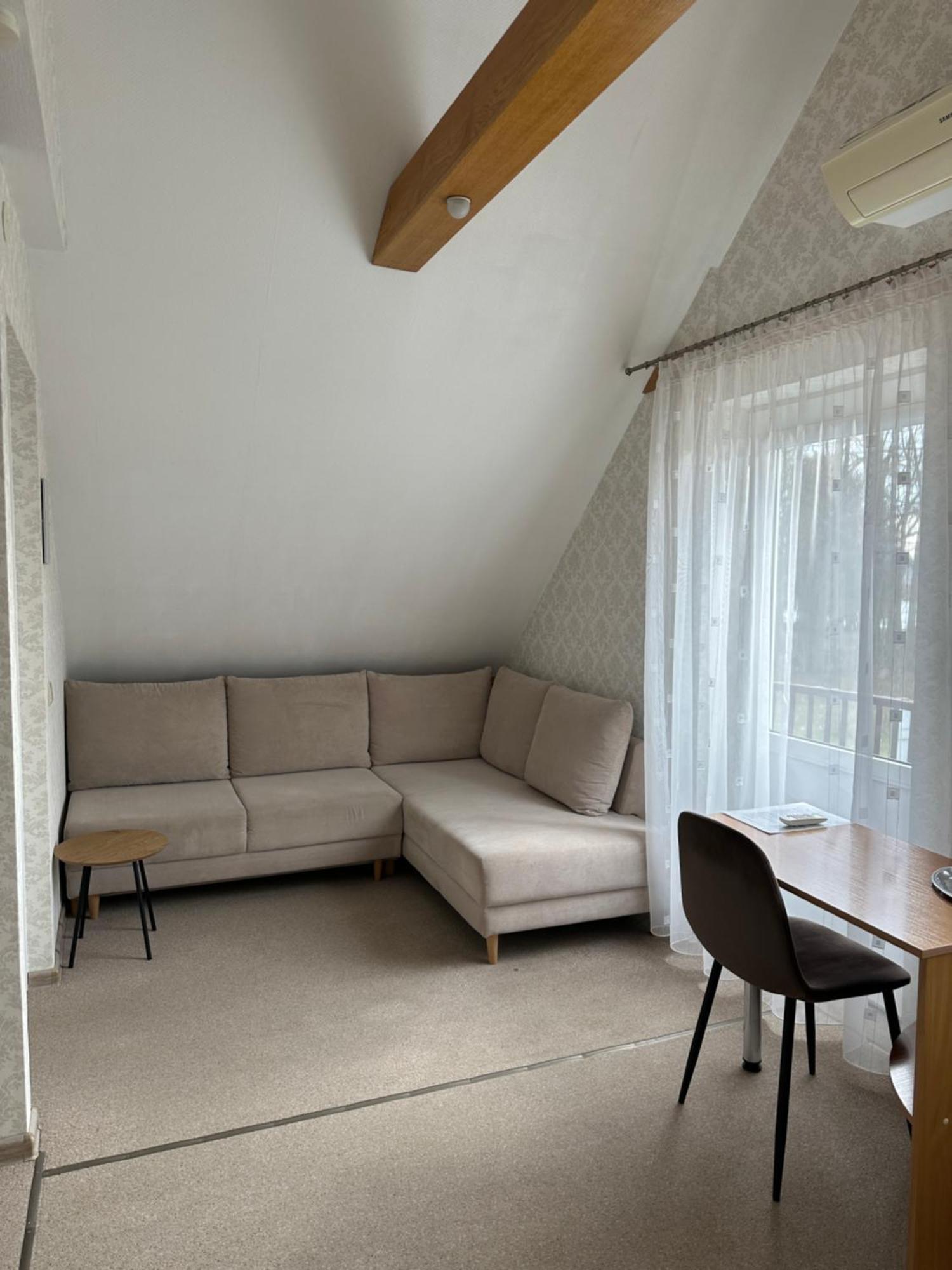 Asmonienes Sveciu Namai "Senoji Mokyklele" Hotel Smalininkai Luaran gambar