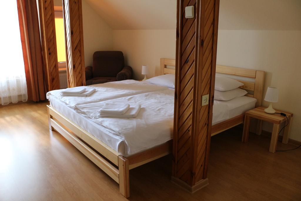 Asmonienes Sveciu Namai "Senoji Mokyklele" Hotel Smalininkai Luaran gambar